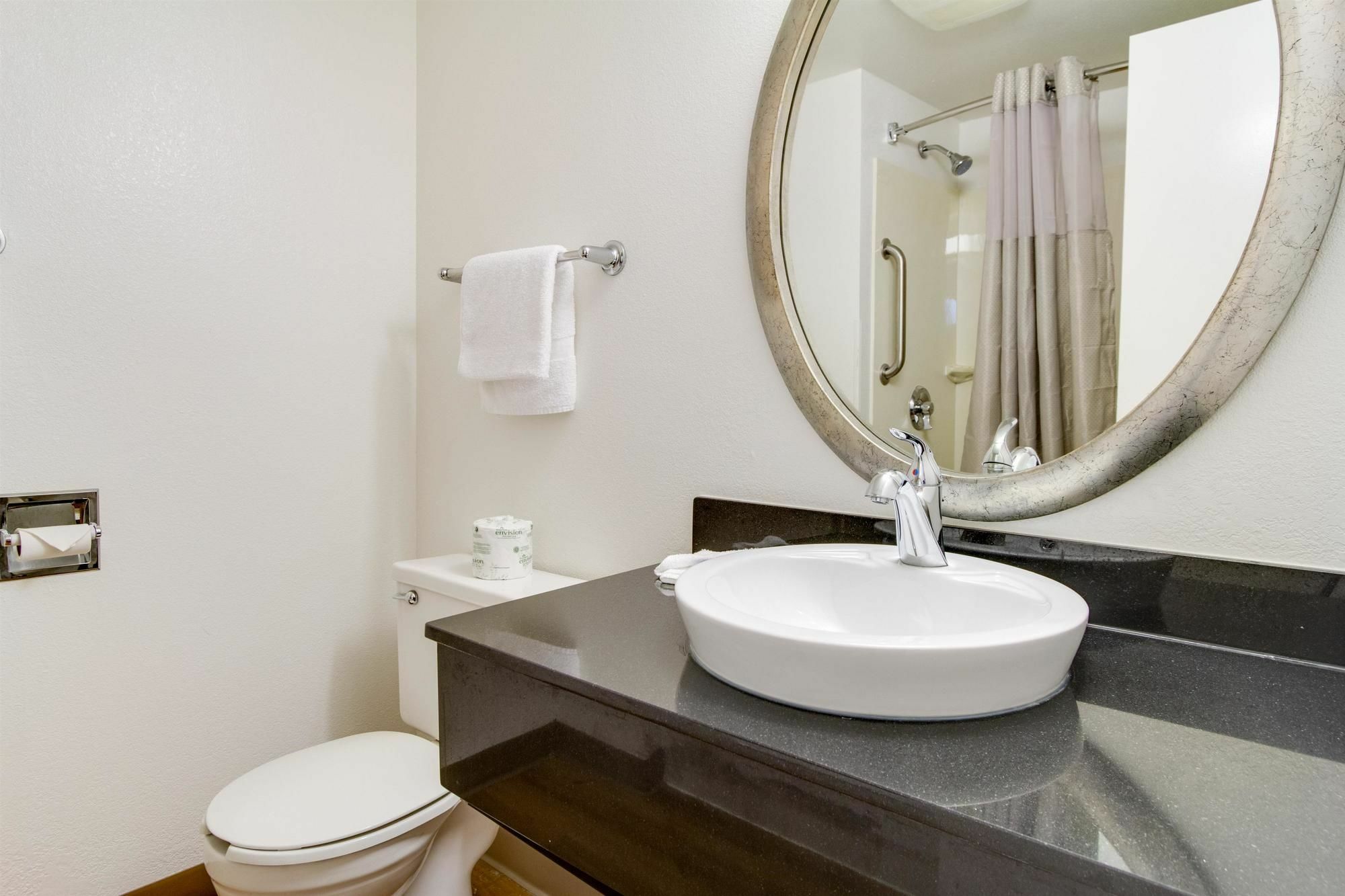 Red Roof Inn Plus+ Columbus - Worthington Eksteriør bilde